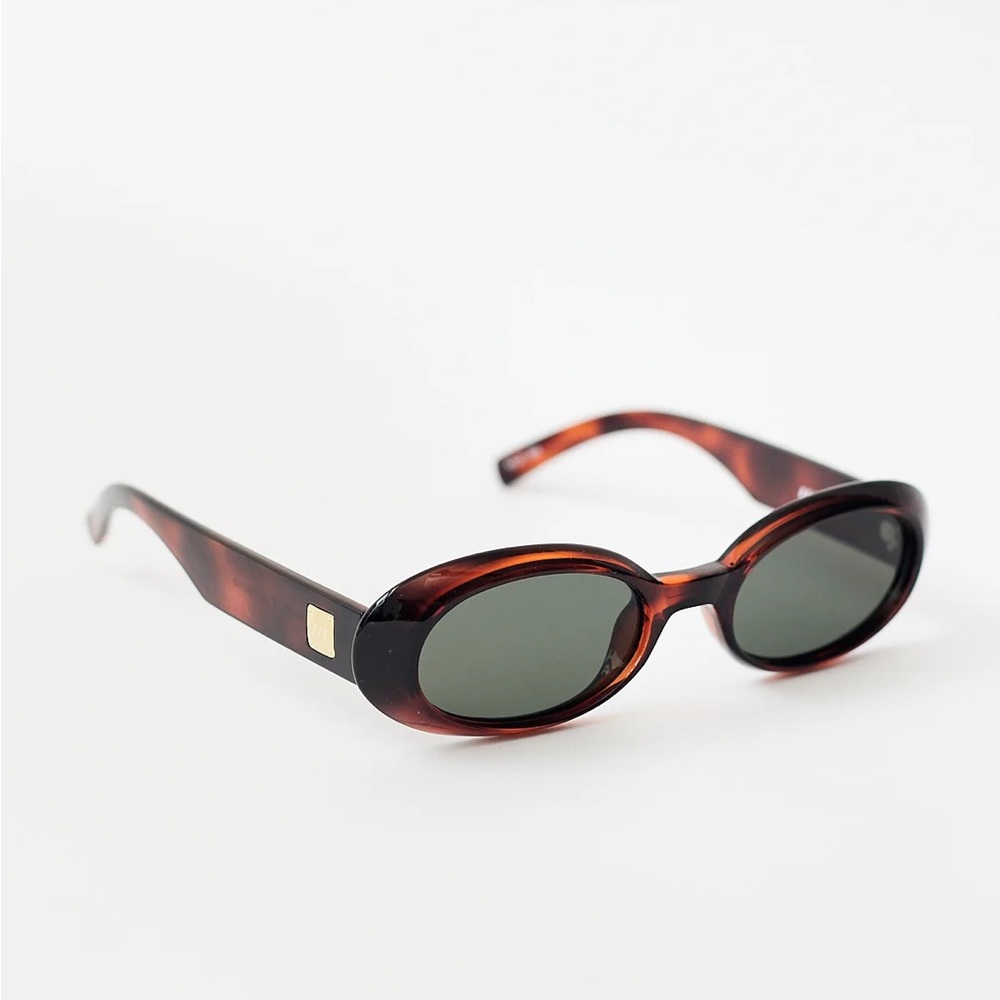 Le Specs Work It sunglasses